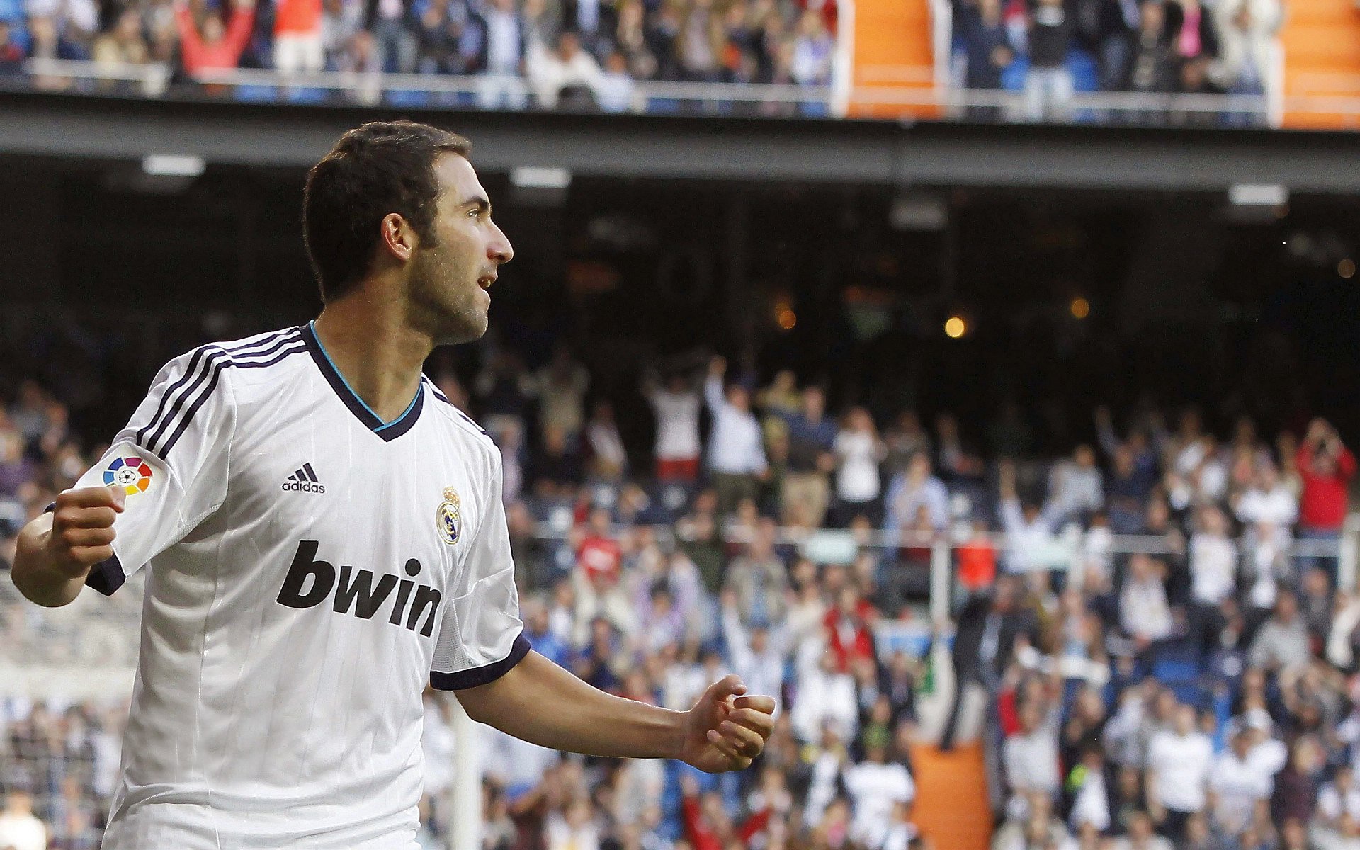 场馆活动：球迷节活动助推社区参与与品牌曝光，球迷会活动